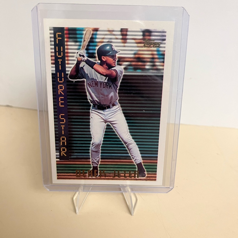 1996 Topps Future Star Derek Jeter baseball card.